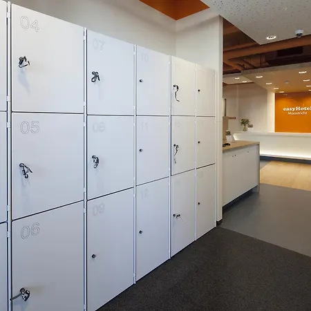 Easyhotel Centre 2*