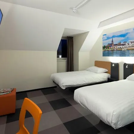 Hotel Easyhotel Centre